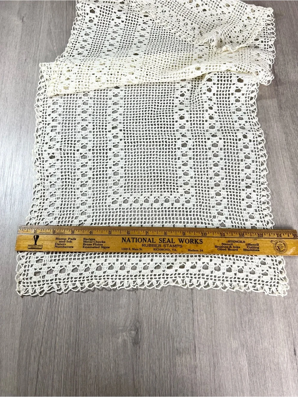 Vintage crochet lace doilies Rectangular 4 pieces dresser scarf runner doily